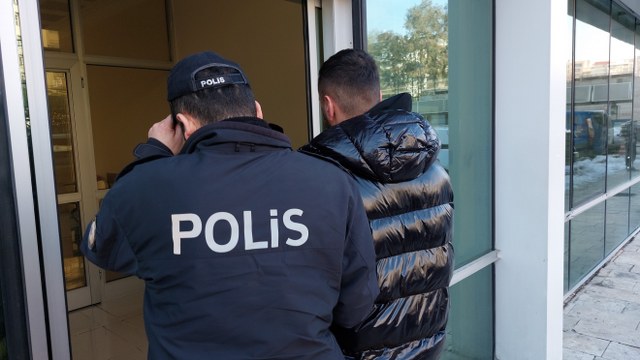 Samsun'da yakayı ele verdi! Dolandırıcılık suçundan aranıyordu