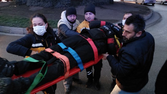 Samsun'da hafif ticari araç ile motosiklet çarpıştı! 2 yaralı