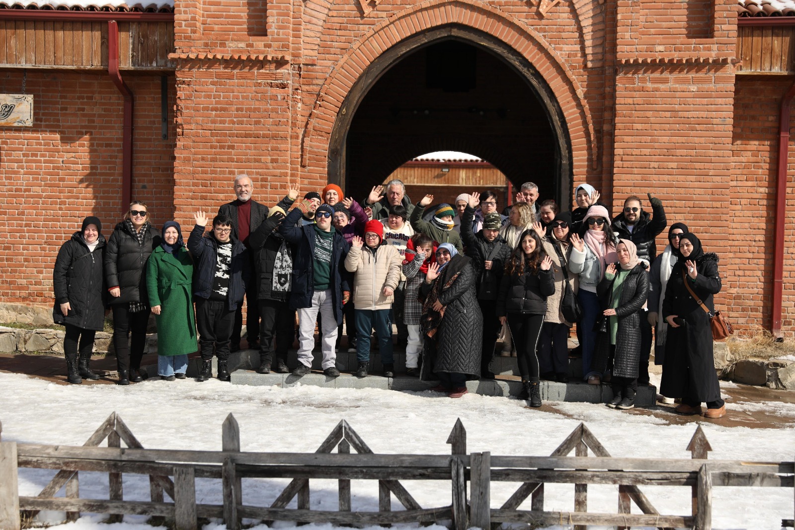 Samsun’da özel gereksinimli bireylere kar keyfi