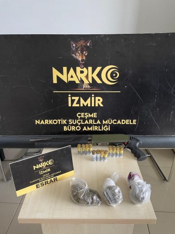 İzmir’de 13 adrese uyuşturucu baskını! 18 kişi yakalandı