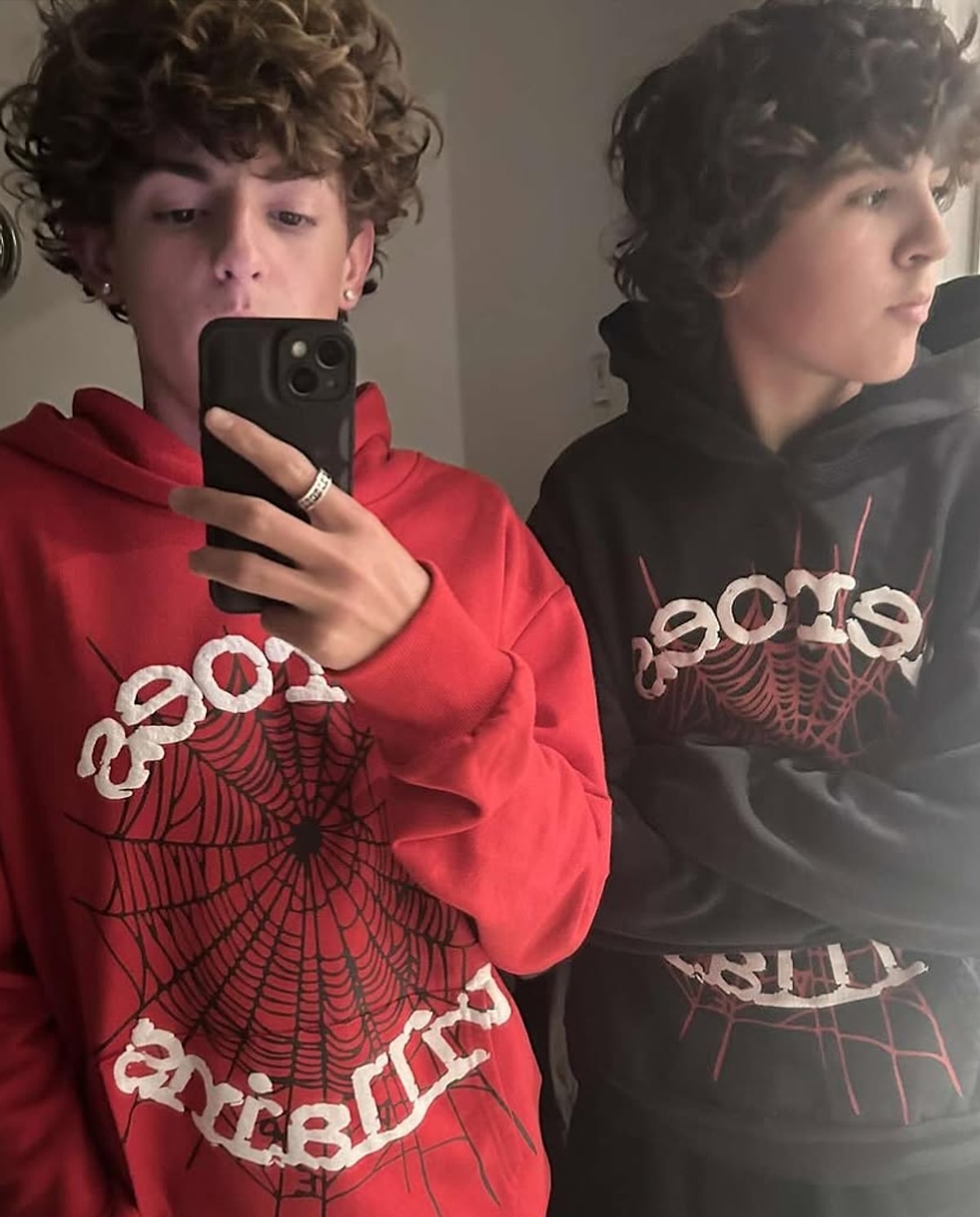 Kourtney Kardashian 15 yaşındaki oğlunun ‘baba oluyor’ iddiasını yanıtladı!