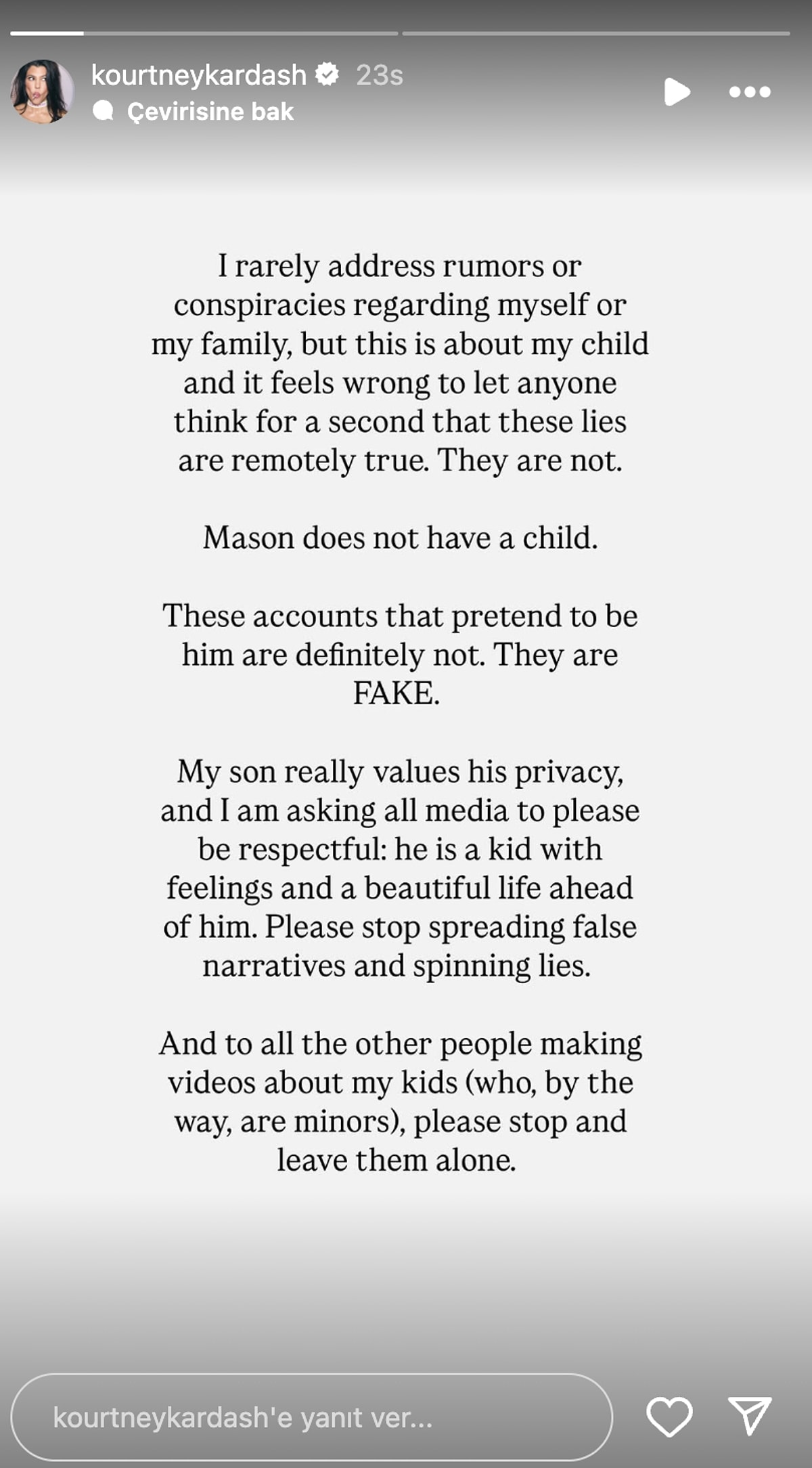 Kourtney Kardashian 15 yaşındaki oğlunun ‘baba oluyor’ iddiasını yanıtladı!