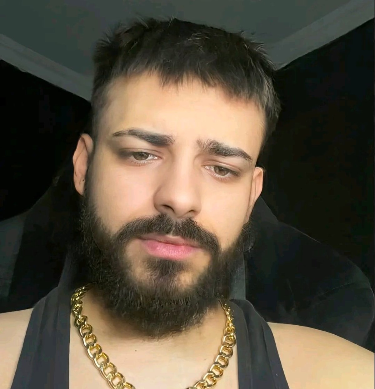 Sosyal medyanın Zebani Efe’sinin şaşırtan yeni hali! 