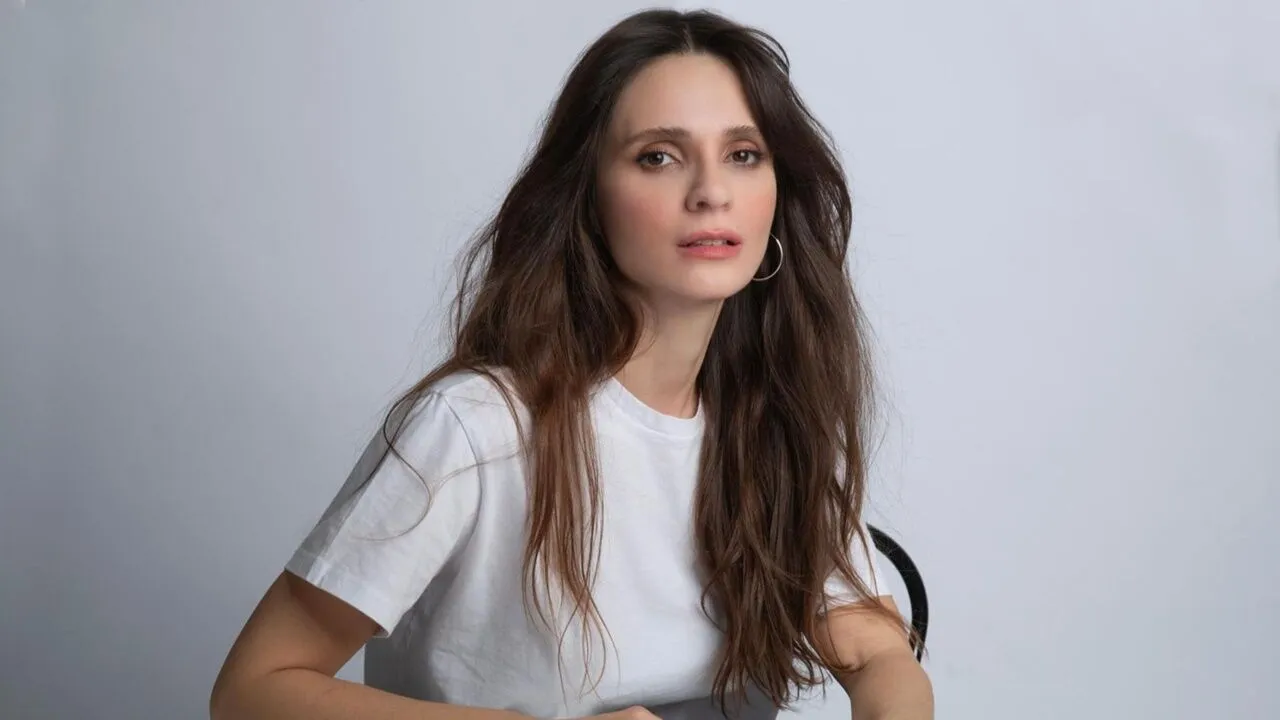 ShowTV'nin sevilen dizisinin başrolü finale günler kala diziden ayrıldı!