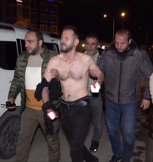 Yasak aşk yüzünden dehşet saçtı! Komşusu ve karısını bıçakladı iyi hal indirimi aldı