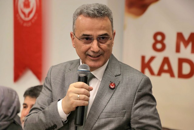 Samsun İlkadım Belediye Başkanı Kurnaz,  8 Mart Dünya Kadınlar Günü'nde kadın personellerle buluştu