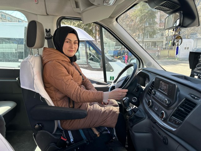 Samsun'da kadın servis şoförleri erkeklere meydan okuyor