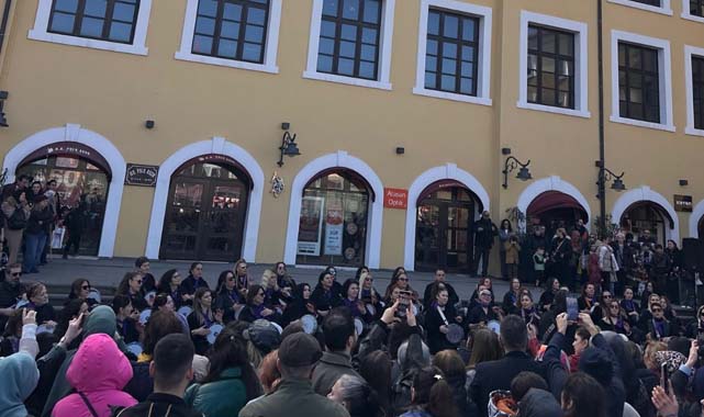 Ritimlerin buluşmasıyla kadının sesi Bulvar AVM’de yükseldi