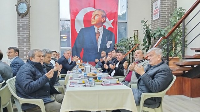 Samsun'un Bafra İlçesi'nde çiftçiler iftarda buluştu