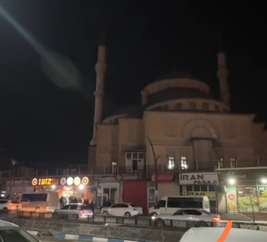 Irak'taki deprem Hakkari'de de hissedildi! Vatandaşlar sokağa döküldü, camiler anons yaptı