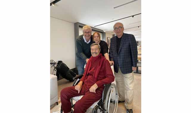 Beynine pıhtı atmıştı! Efsane oyuncu Kadir İnanır'dan yeni fotoğraf