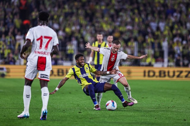 Fenerbahçe - Samsunspor maçının ilk devresi sona erdi