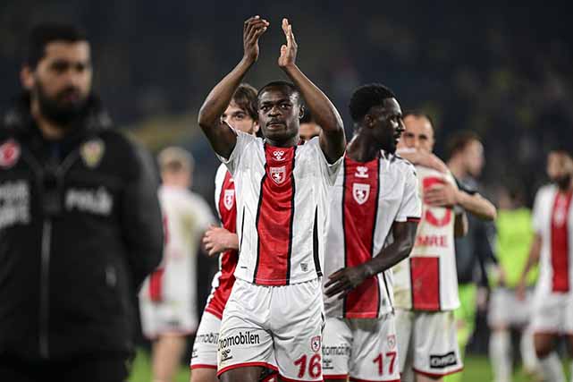 Samsunspor son 9 maçta ne kadar puan alırsa Avrupa kupalarına katılacak?