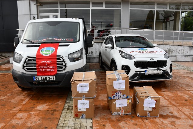 Ankara ve Vezirköprü Platformu yetim ve öksüz çocuklara bayram sevinci yaşattı