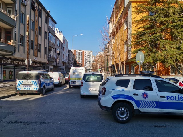 Kayseri'de dehşet veren olay! Genç kız annesini defalarca bıçaklayarak öldürdü