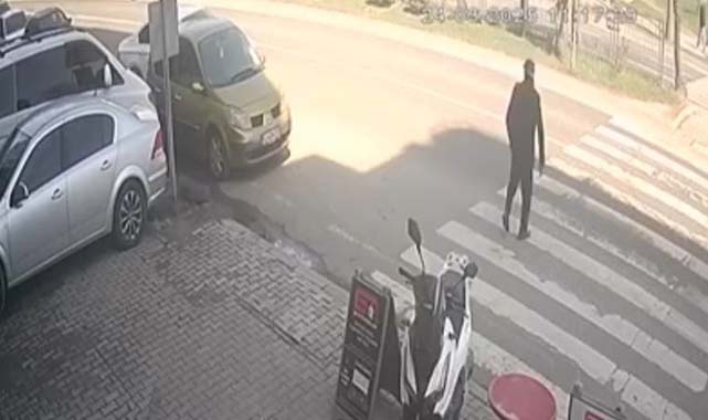 Yaya geçidinde yaşlı adama çarptı! Durumu ağır