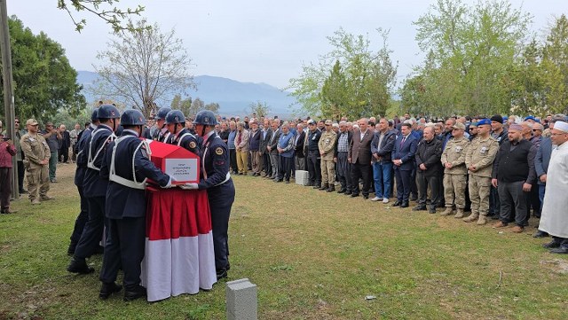 29 yaşındaki uzman çavuş Ali Oğuz Daşbaş amansız hastalığa yenik düştü