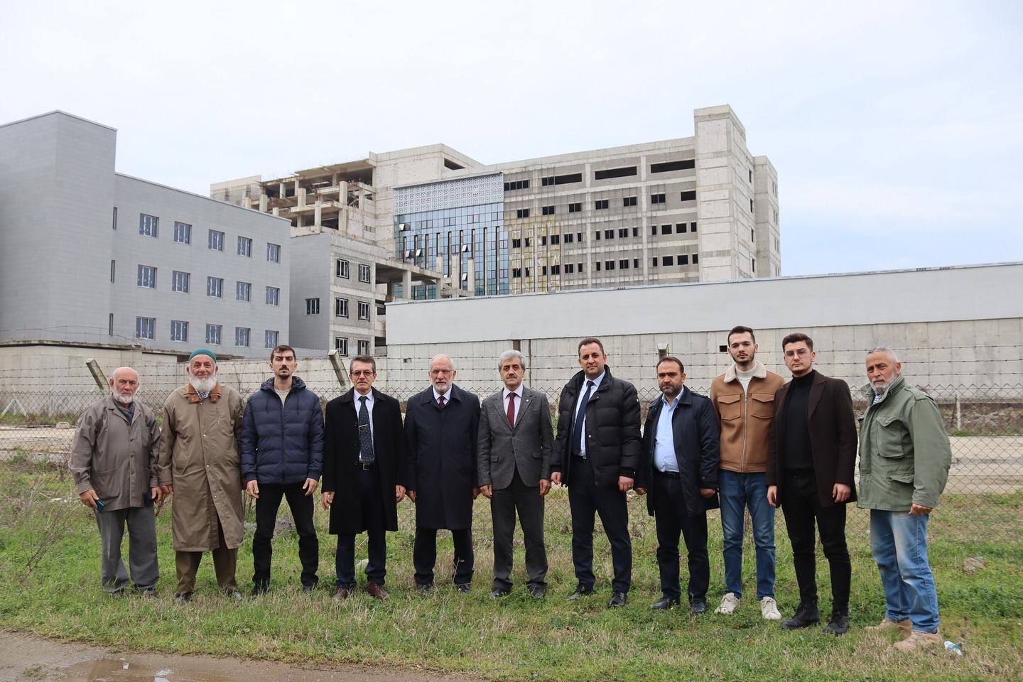 Tekkeköy Hastanesi 7 yıldır tamamlanamadı