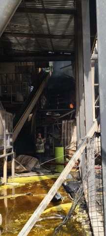 İzmir'de kimyasal fabrikasında patlama! 1 işçi öldü, 4 işçi ağır yaralandı