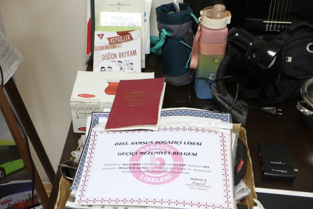 Samsun'da vatandaşların toplu ulaşım araçlarında unuttuğu eşyalar şaşırtıyor