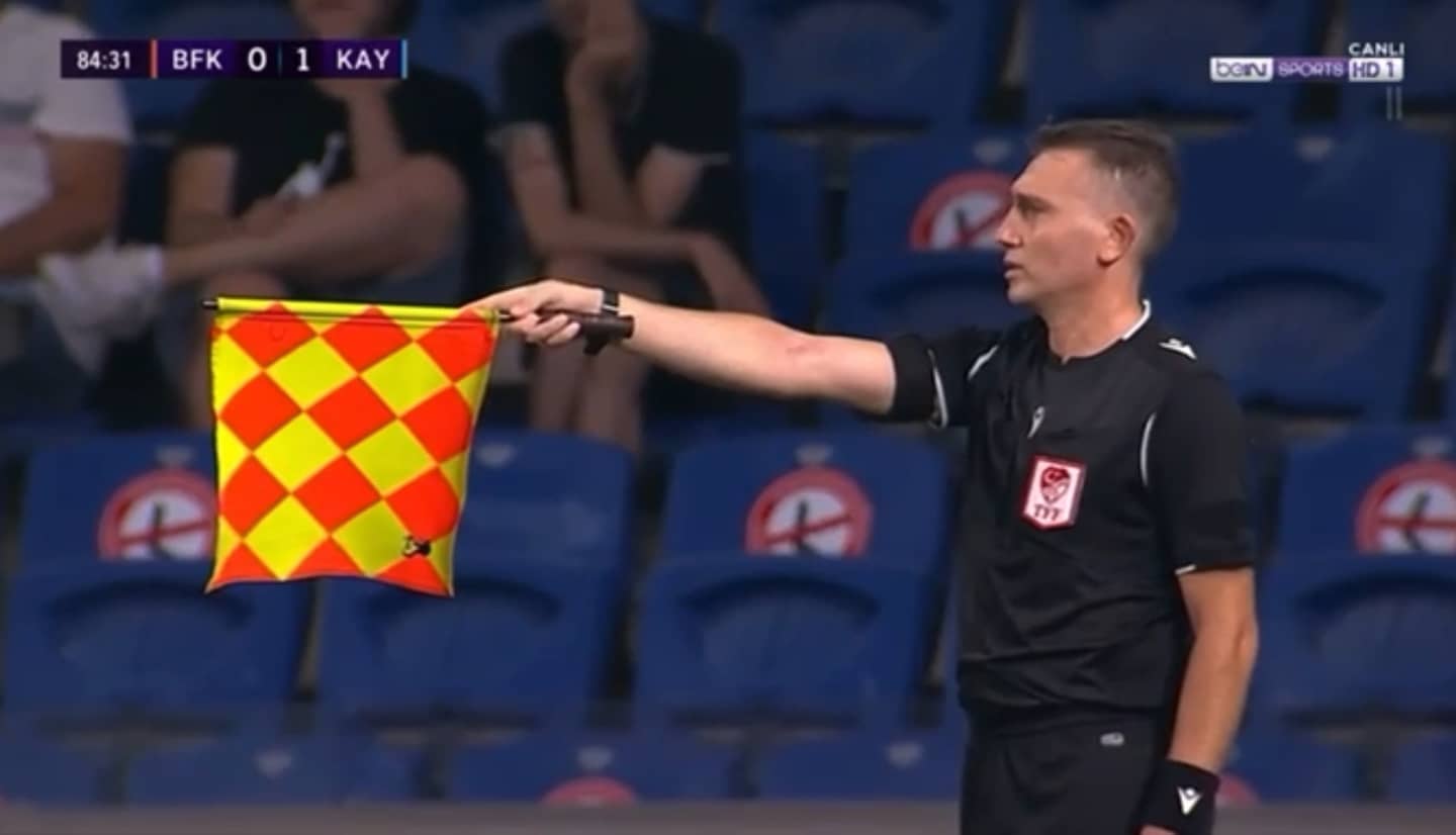 Samsunlu hakem Samet Çiçek Beşiktaş - Galatasaray derbisinde görev alacak