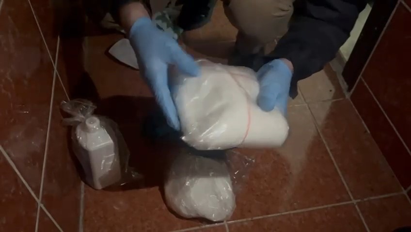 Samsun'da özel harekat destekli zehir tacirlerine operasyon! 6 gözaltı