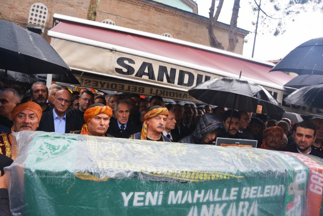 Bayram günü evladını toprağa verdi! Ankara Yenimahalle Belediye Başkanı Fethi Yaşar'ın acı günü