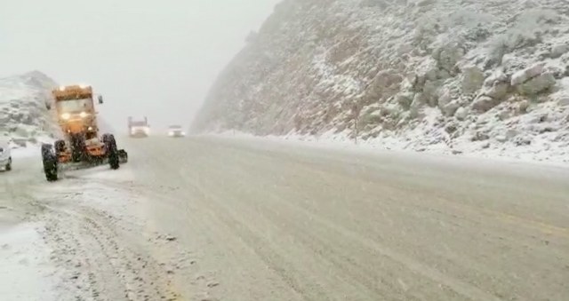 Antalya’ya nisan ayında kar yağdı!