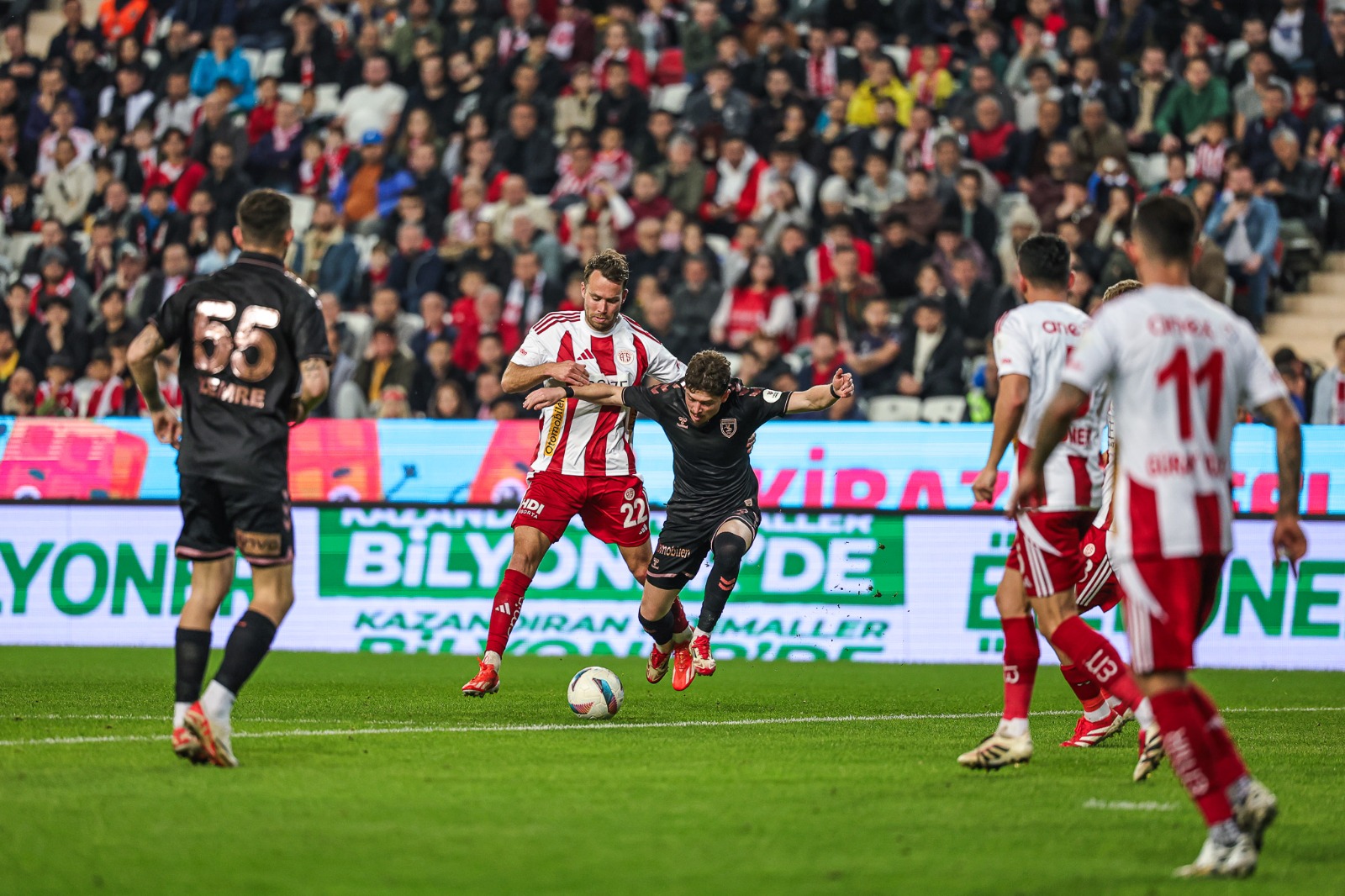 Samsunspor Antalyaspor'a 2-1 kaybetti