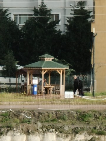 Samsun'da aniden başlayan gök gürültülü sağanak zor anlar yaşattı