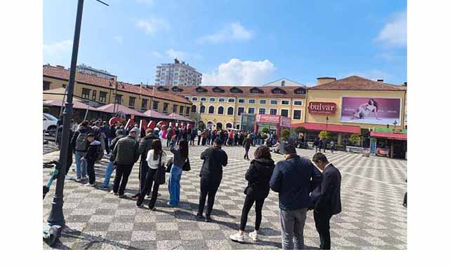 Samsunspor Galatasaray maç biletleri ilk günden peynir ekmek gibi kapışıldı