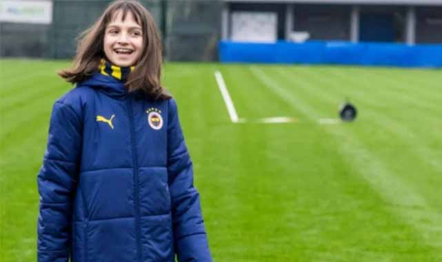 Aziz Yıldırım'ın kızı Yaz Yıldırım, Survivor şampiyonu ile bir araya geldi