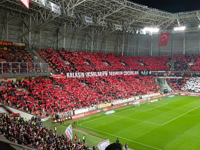 Samsunspor taraftarından Avrupa koreografisi