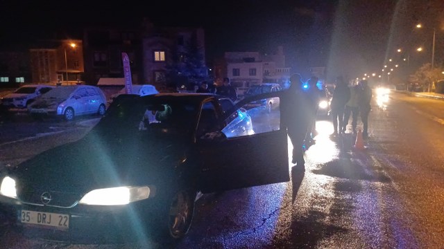 20 yaşındaki genç silahla vurulmuş halde bulundu