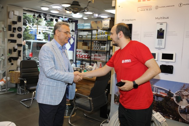 İhsan Kurnaz : Esnafımız ile birlik içinde olacağız