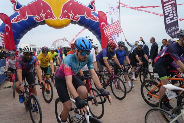 Samsun'da İlkadım Gran Fondo Bisiklet Yarışları başladı
