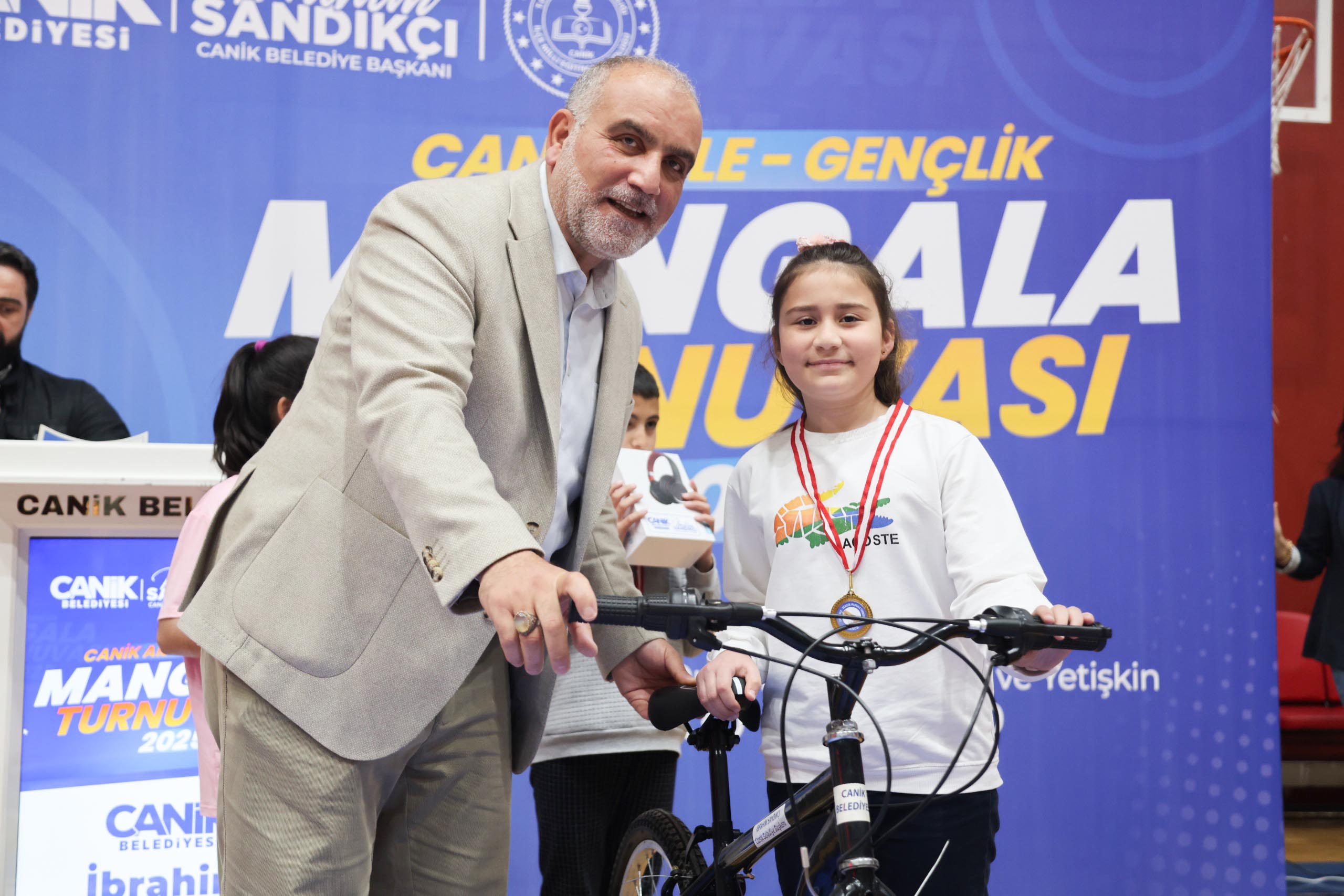 Canik'te mangala turnuvası nefesleri kesti