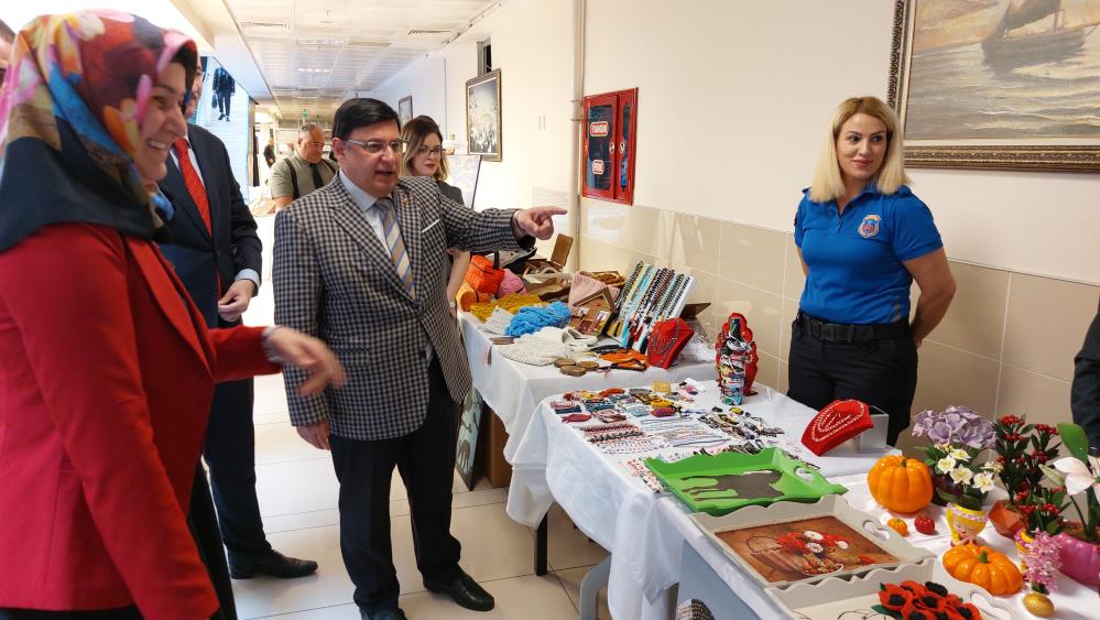 Samsun’daki tutuklu ve hükümlülerin el emeği eserler Samsun Adliyesi’nde sergilendi