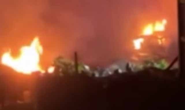 ABD'de facia! Küçük uçak yerleşim bölgesine düştü! Çok sayıda ölü var