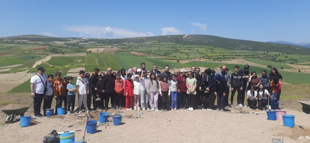 Samsun Oymaağaç Höyüğü’nde öğrenciler kazı yaptı