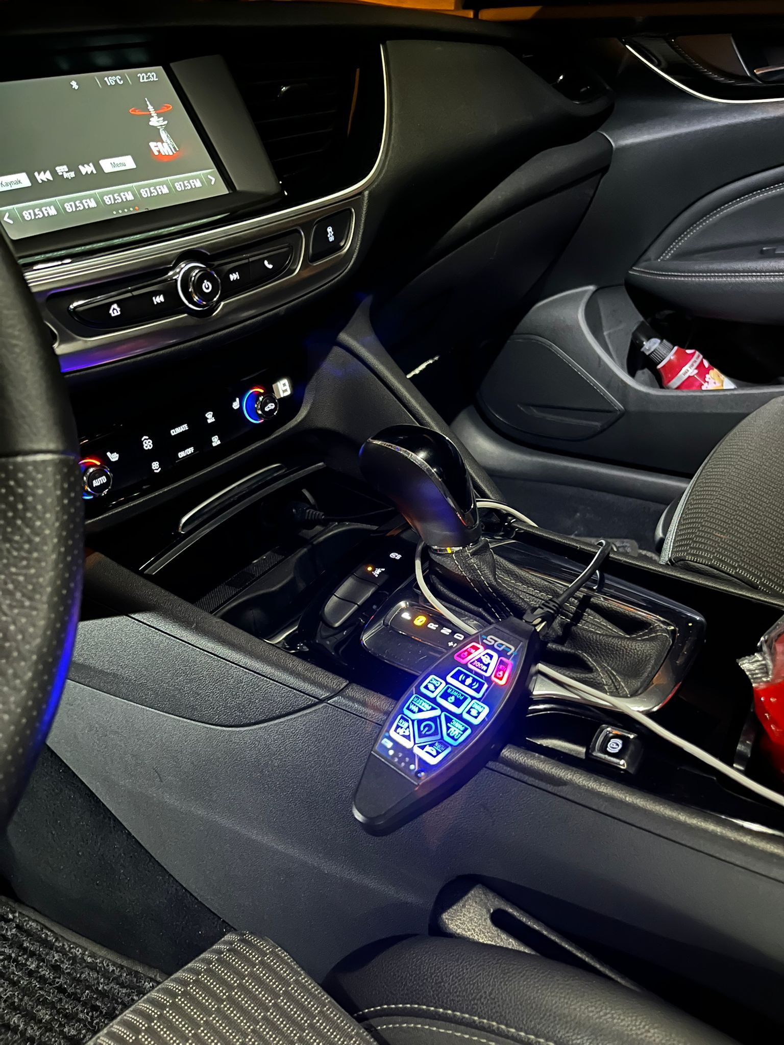 Samsun'da bir araçta radar tespit cihazı ele geçirildi