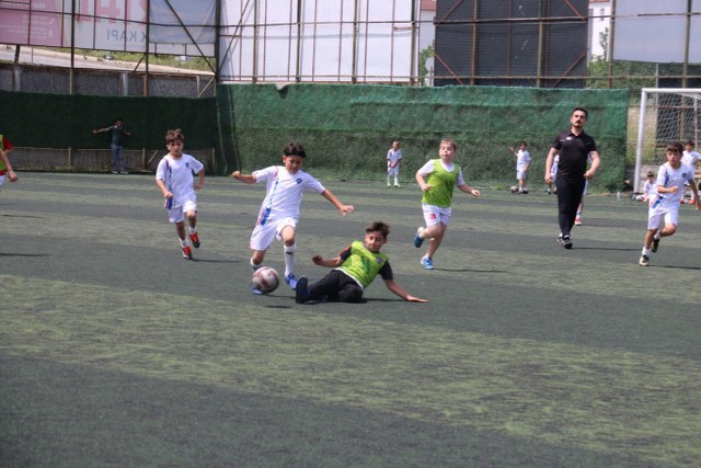 Atakum Belediyesi ilkokullar arası futbol turnuvasının şampiyonu belli oldu