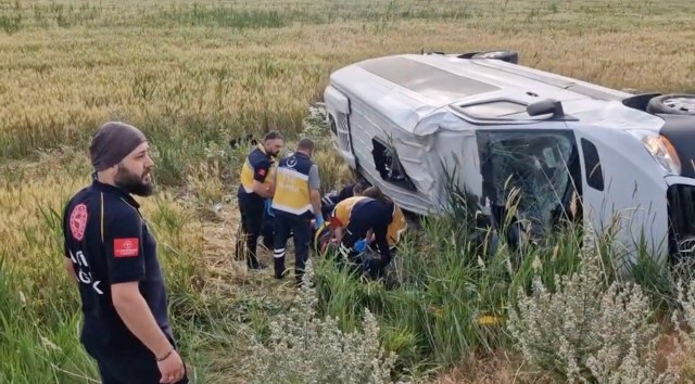 Samsun’a dönüş yolunda feci kaza: 17 yaralı