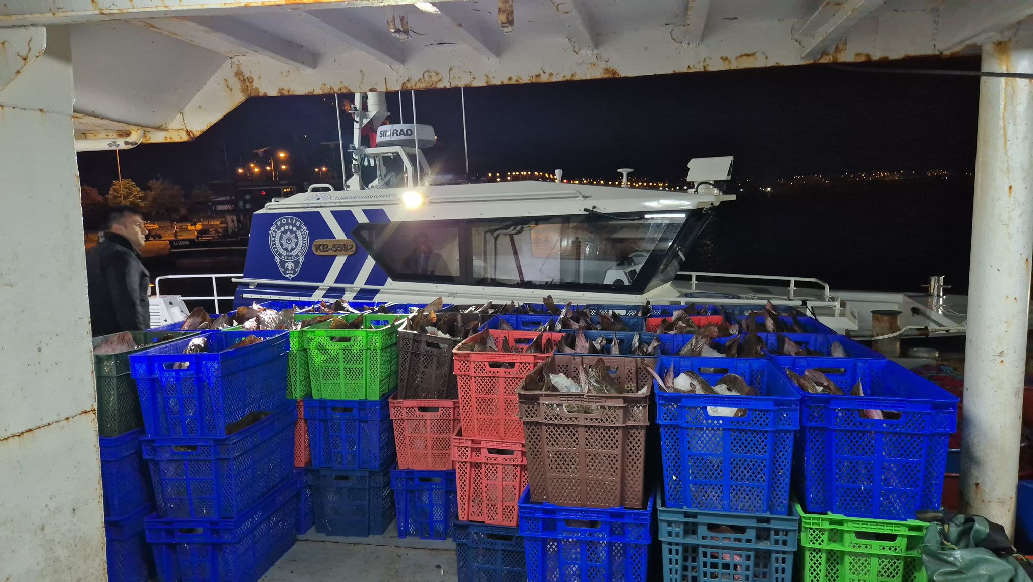 Samsun'da kaçak avlanmaya geçit yok! 6 ton balığa el konuldu