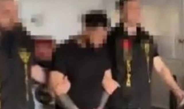 Küçük kızına tekme atıp, merdivenden yuvarlayan cani baba tutuklandı