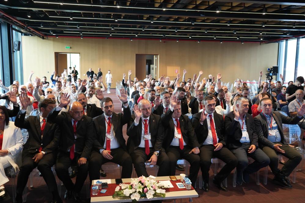 Samsunspor'da Yüksel Yıldırım güven tazeledi! 3 yıl daha görev yapacak