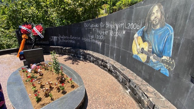 Karadeniz müziğinin unutulmaz ismi Kazım Koyuncu, vefatının 20. yılında anıldı