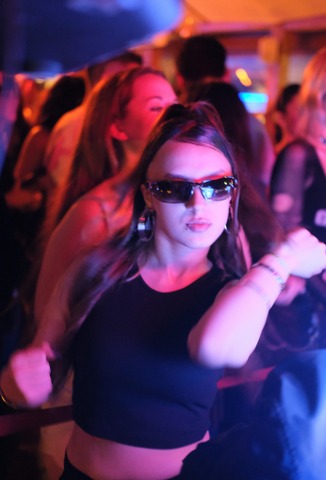 Just Techno'nun Samsun'da klasikleşmiş teras partilerinde Jadeite rüzgarı 