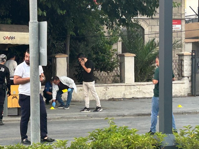 Polisle çatışan cinayet zanlısı öldü! 1 polis yaralandı