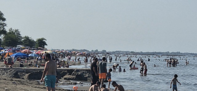 Samsun'da vatandaşlar Atakum Sahili'ne akın etti